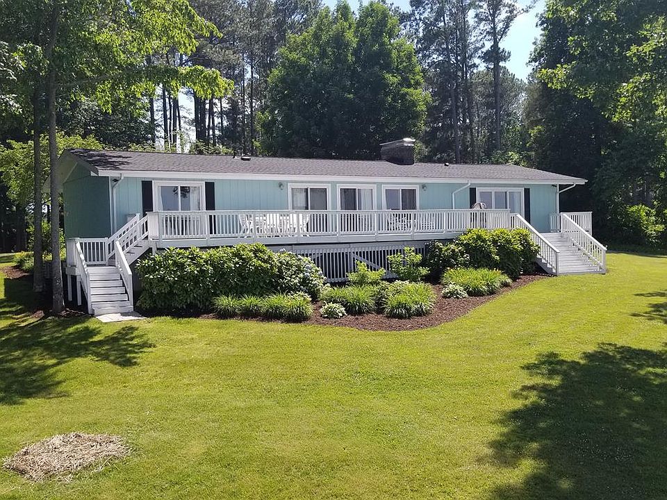 1st image of 395 Forest Hill Dr