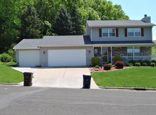 2018 Grand View Blvd, Onalaska, WI 54650