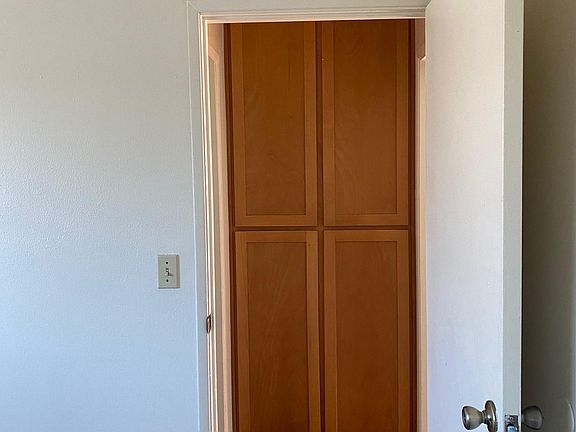 3rd image of 4040 Wabash Ave #8