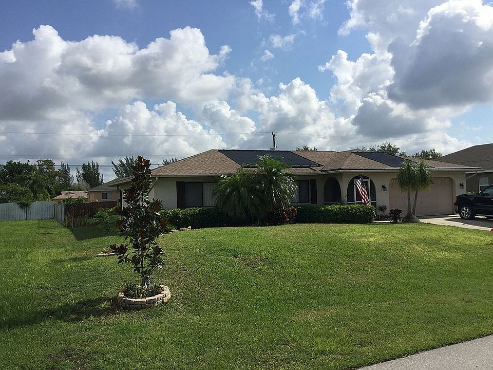 1st image of 411 SE 15th St