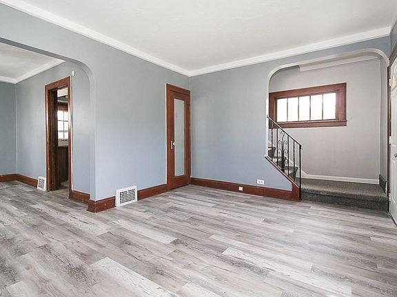 5th image of 5514 Bradley Ave