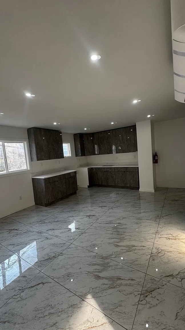 86 Conklin Ave #2 photo 1
