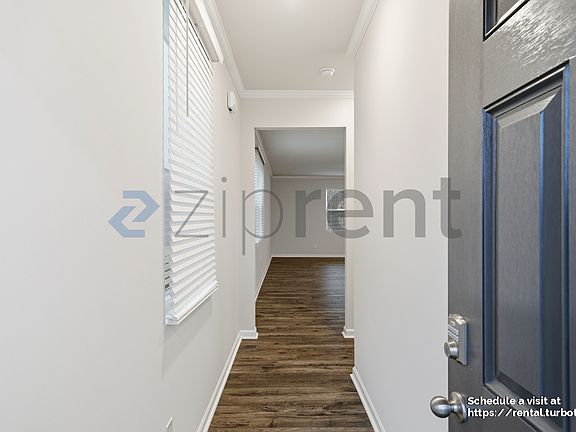4th image of 2438 Bayberry St