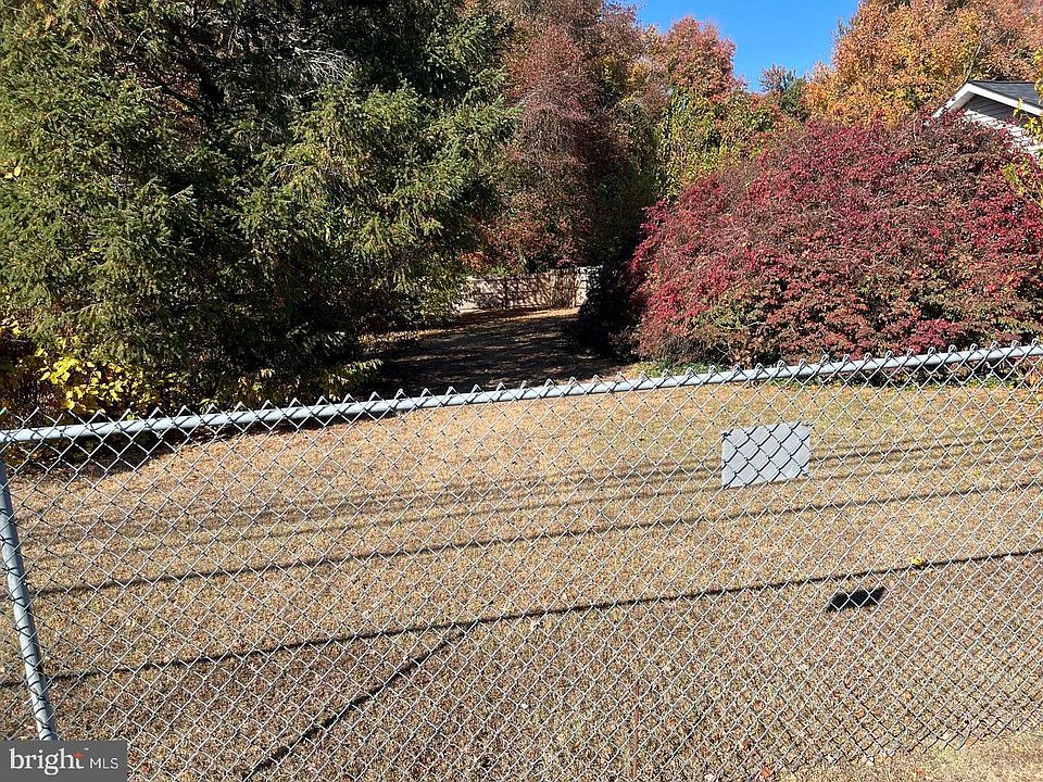 2nd image of 249 Chestnut St