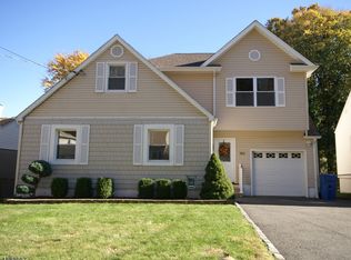 186 Beverly Hill Rd, Clifton, NJ 07012