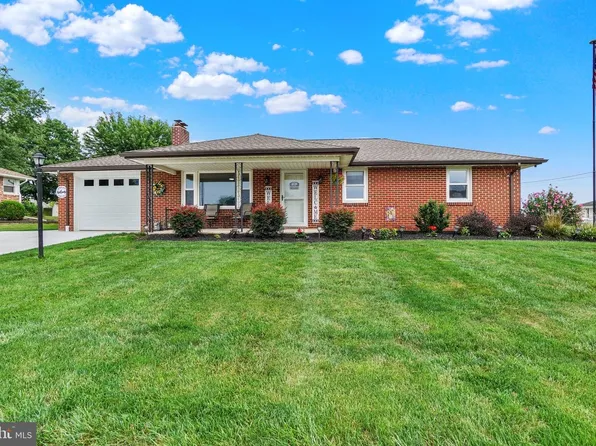3005 Imperial Dr, Dover, PA 17315