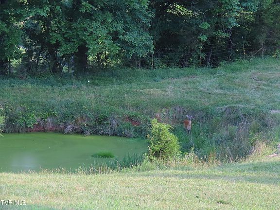 5th image of Ballfield Rd