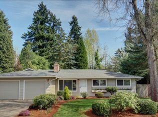 8 151st Pl NE, Bellevue, WA 98007