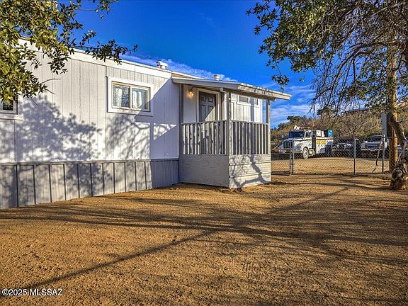 4th image of 1109 N Jefferson Dr