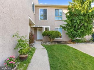 43 Buttonwood Rd, Voorhees, NJ 08043