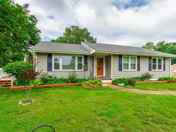 3830 Pin Oak Ter, Chattanooga, TN 37411