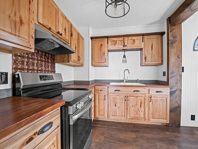 600ChurchillDrive10_06292026