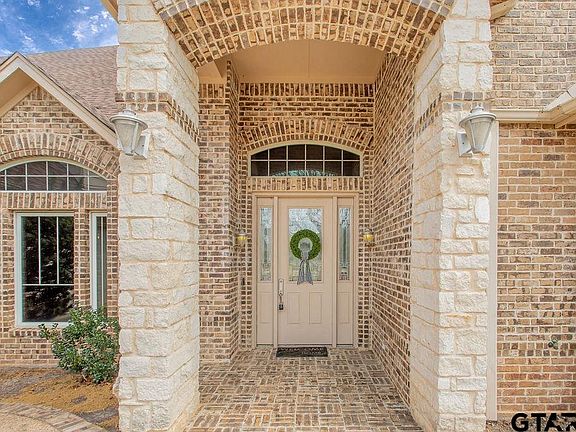 3rd image of 213 Winged Foot Dr