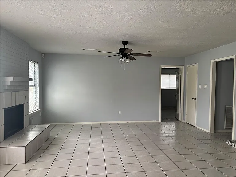 402 Oak Harbor Dr — Photo 8