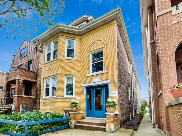 2143 W Superior St, Chicago, IL 60612