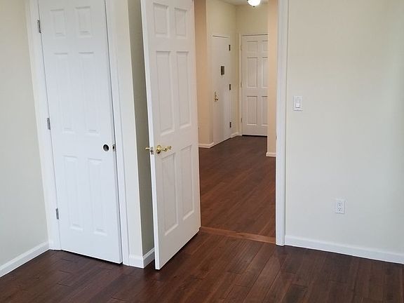 2nd image of 3032 43rd St APT 2
