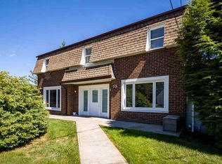 13 Strath Ln, Dartmouth, NS B2X1Y8