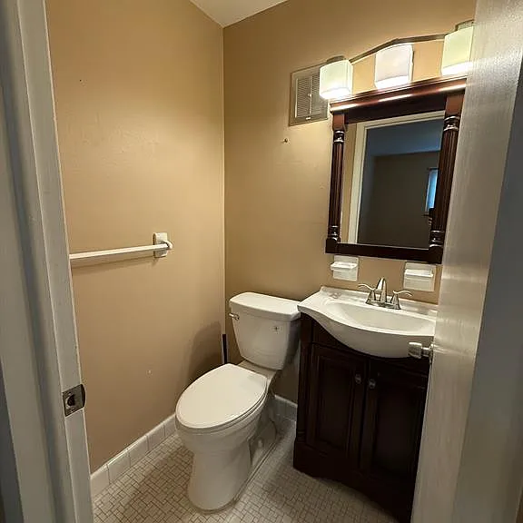 982 N Adams Rd #4 — Photo 22