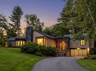 719 Wellesley St, Weston, MA 02493