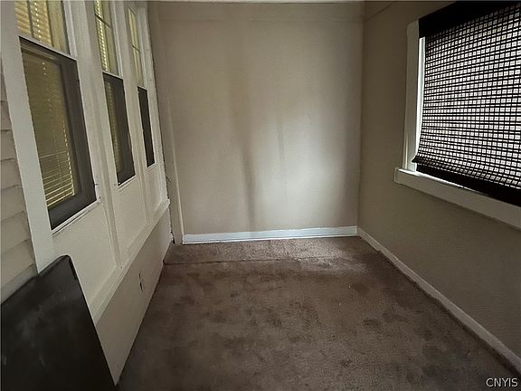 4th image of 524 W Ostrander Ave
