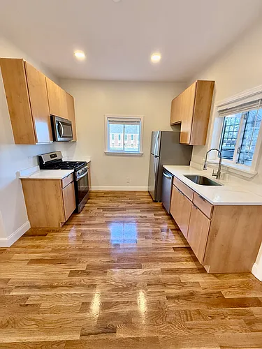 122 Chestnut St #1 Photo 1
