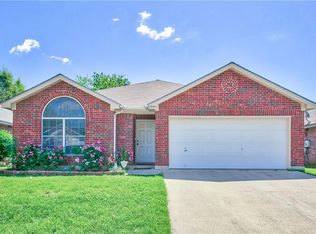 2960 Timber Creek Trl, Fort Worth, TX 76118