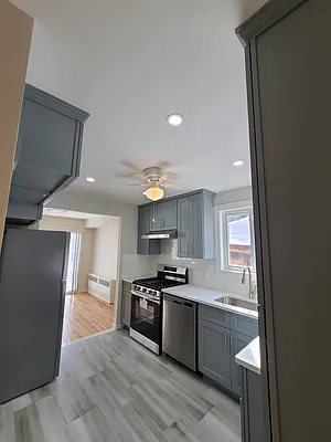 Rented by Bouklis Group | media 2