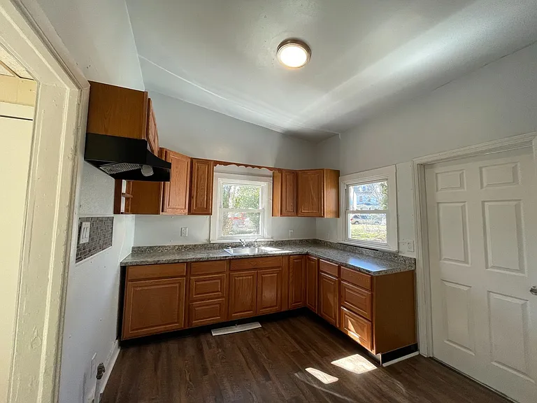 52 - 54 Ellis — Photo 6
