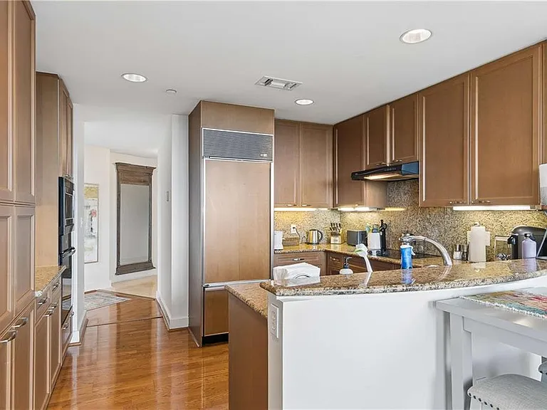 700 Park Regency Pl NE #1607 — Photo 17