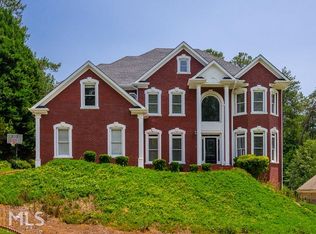 740 Links View Dr, Sugar Hill, GA 30518