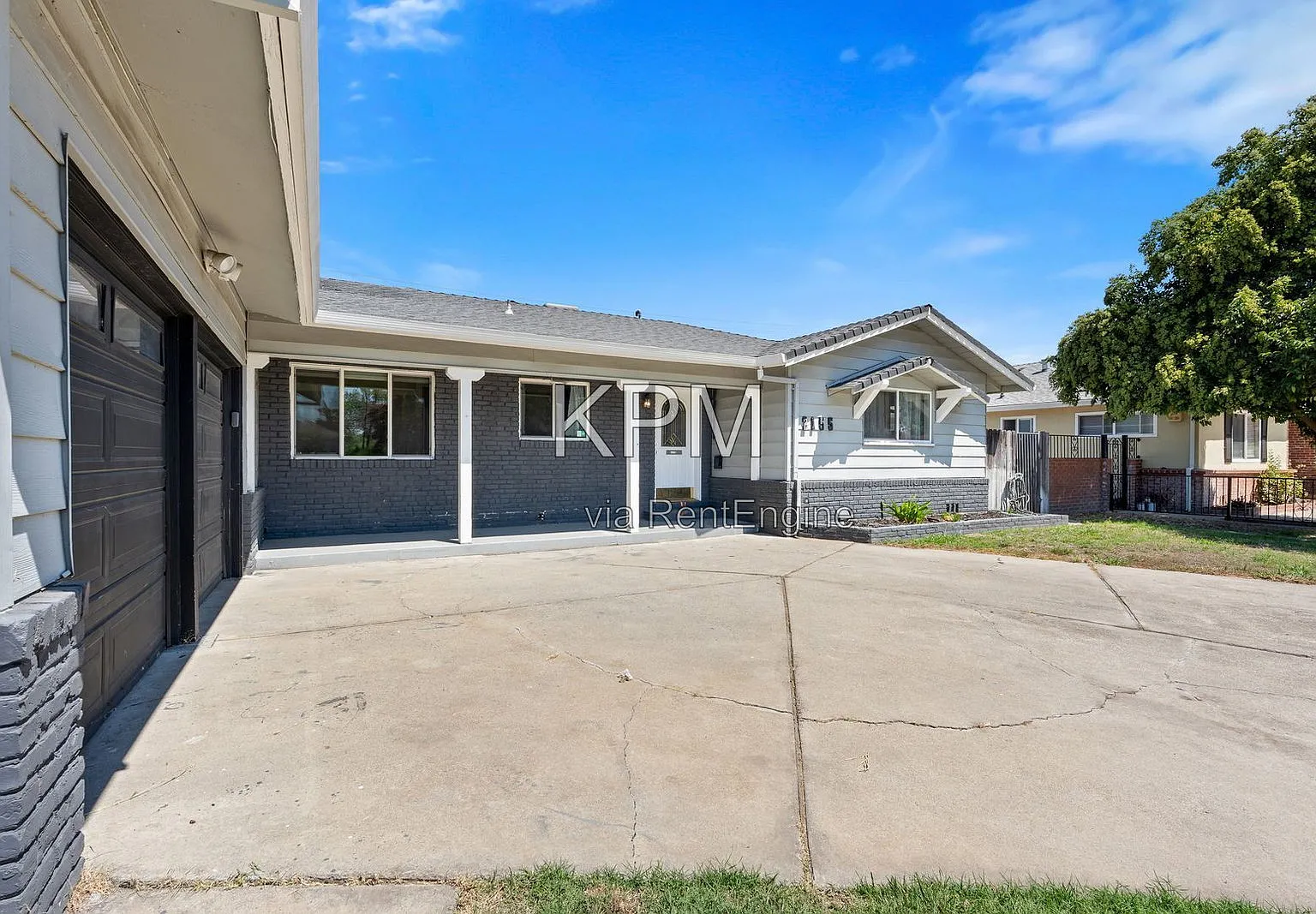 4 bed, 2.0 bath, 2165 sqft, $2,800 — Photo 3