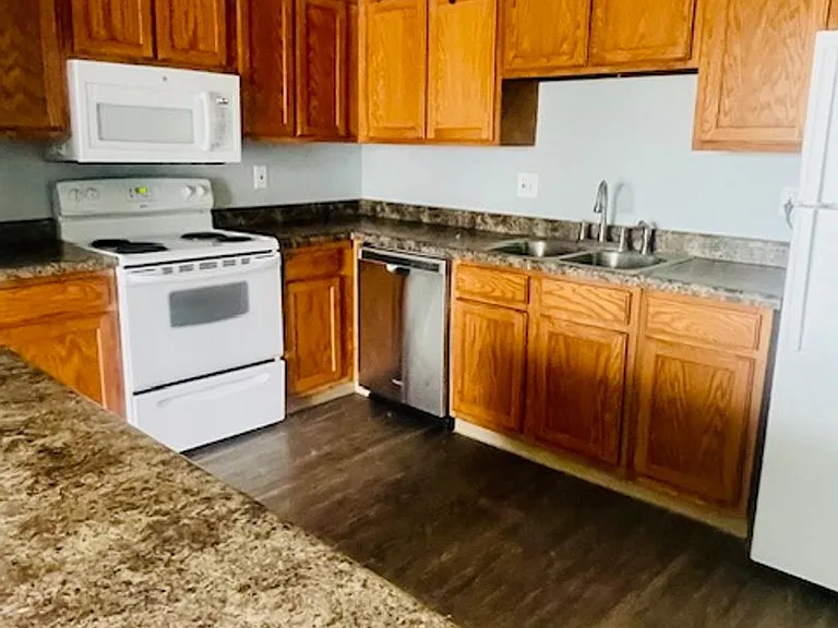 ONE & TWO BEDROOM APARTMENTS IN ANKENY! — Photo 21