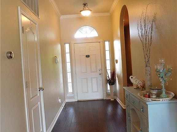 3rd image of 9012 Riverfalls Dr