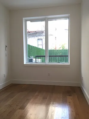 Rented by EXR | media 21