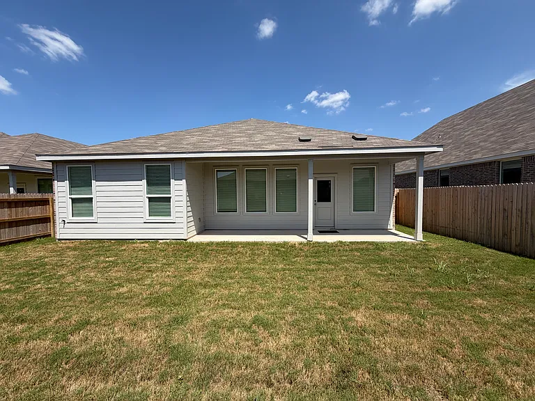 8908 San Carlos — Photo 20