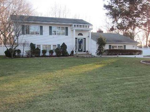 1st image of 4 Rockland Pl