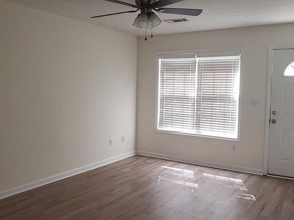 5th image of 550 Date Palm Cir #550