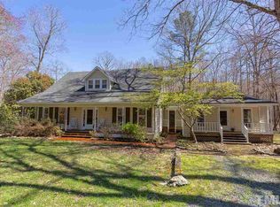 550 Sugar Cove Ln, Chapel Hill, NC 27516