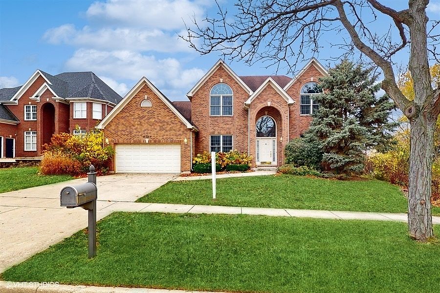 1st image of 6724 Lakeview Ct