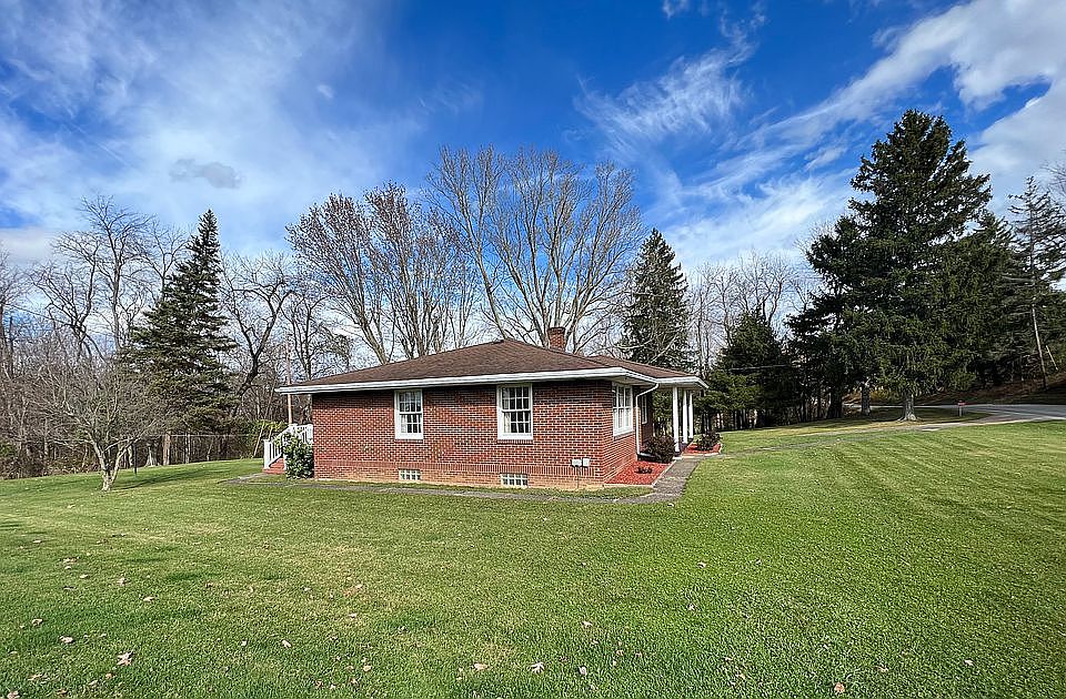 69620 Barton Rd, Saint Clairsville, OH 43950 Zillow