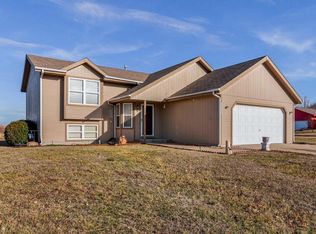 3536 SE Peck Rd, Topeka, KS 66605