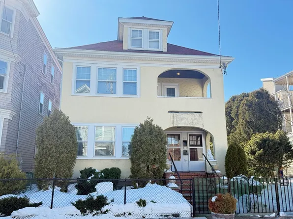 70-72 Harvest St, Dorchester, MA 02125