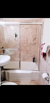 Rented by Oxford Property Group | media 42