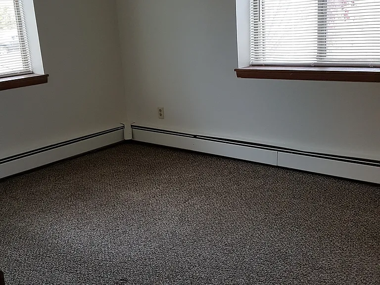 2505 N Frederick Ave — Photo 16