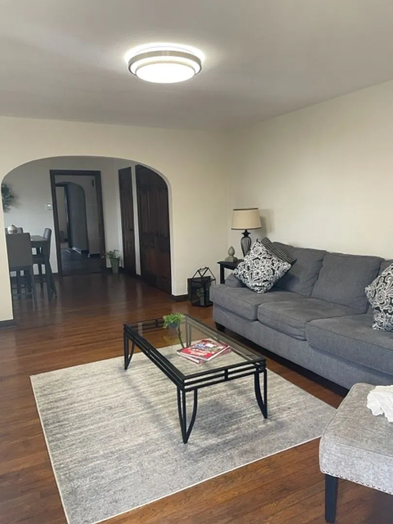 1312 W. Jackson — Photo 3