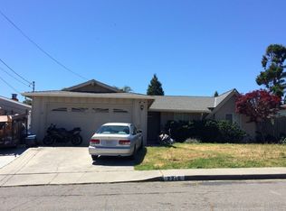 2210 Shasta Dr, Martinez, CA 94553