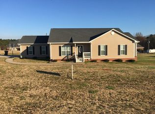 182 Henry Dr, Gray, GA 31032