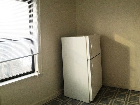 5th image of 5220 S Harper Ave APT 315