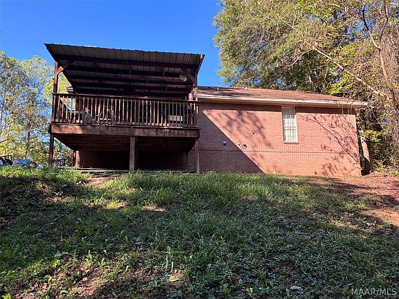 2nd image of 135 Greenleaf Dr