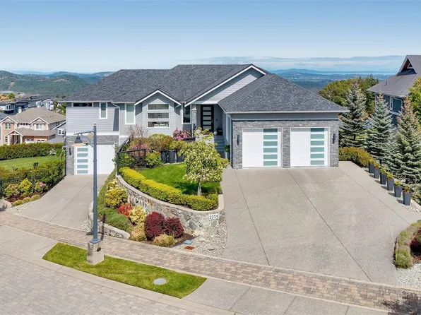 2259 Compass Pointe Pl, Langford, BC V9B 6X4